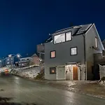 Apartman With A View And Parking *