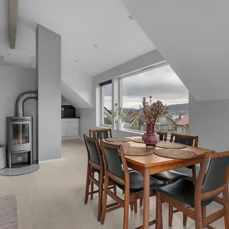 With A View And Parking Leilighet