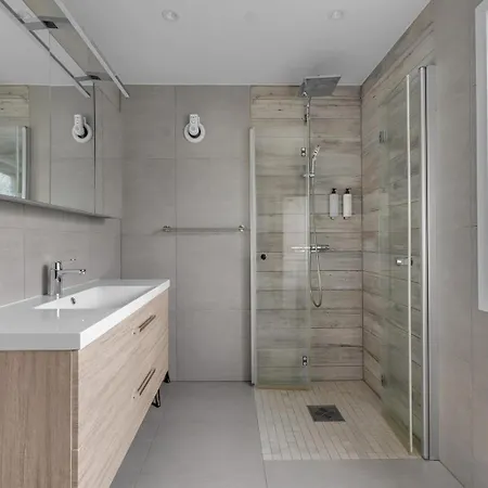 With A View And Parking Leilighet Tromsø