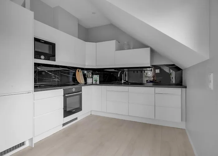 With A View And Parking Τρόμσο