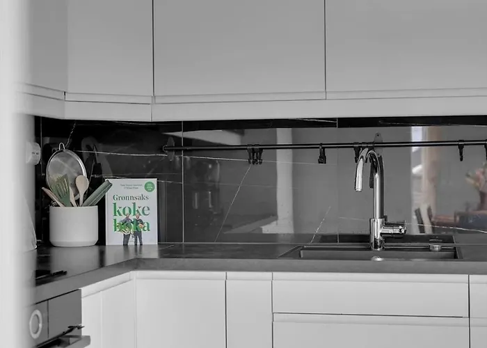 With A View And Parking Διαμέρισμα *