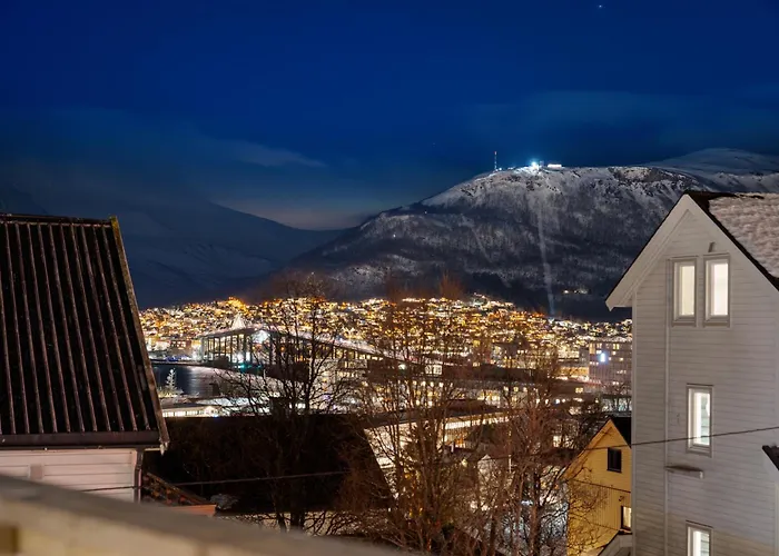 With A View And Parking Tromsø