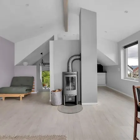 With A View And Parking شقة *